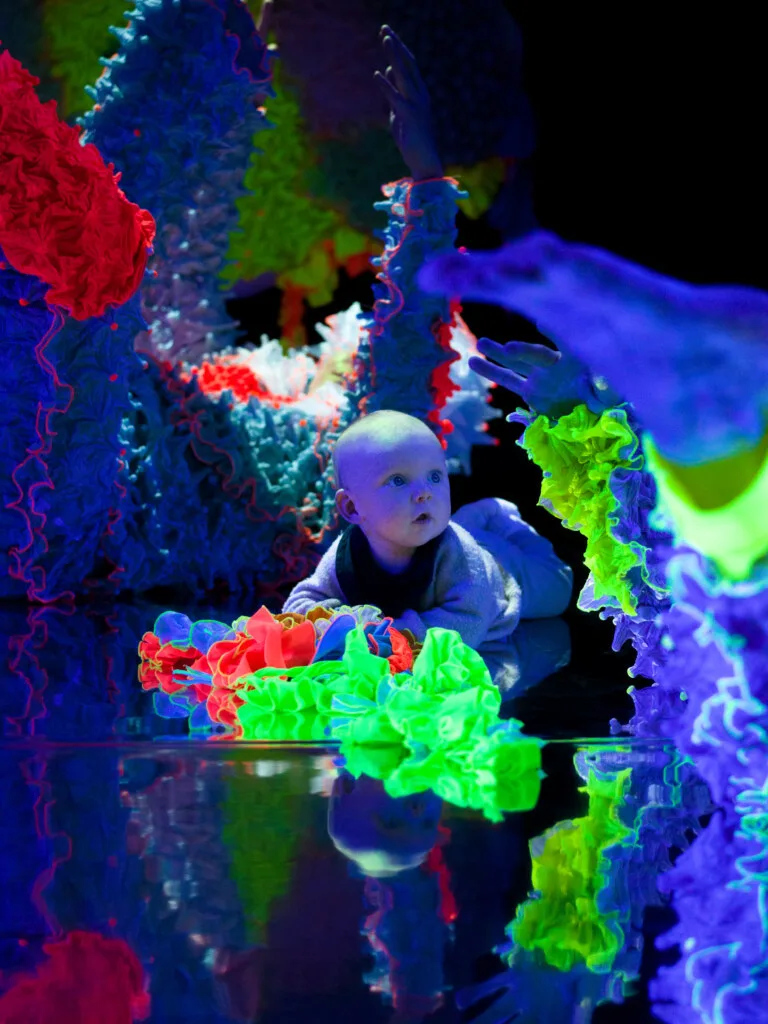 MYKA "HYPER CORAL"